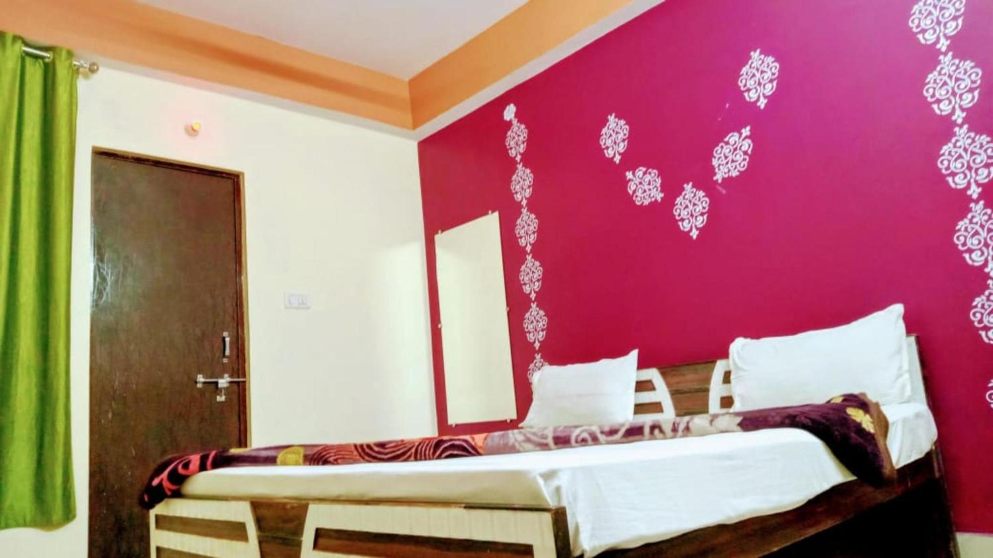 Goroomgo The Shivay Guest House Inn Varanasi Exterior foto